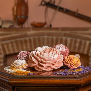 Candele Peonia Artigianali in Cera di Soia e Zafferano